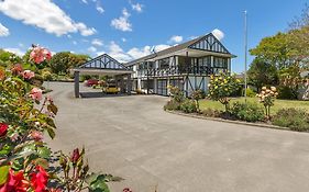 Kingswood Manor Motel